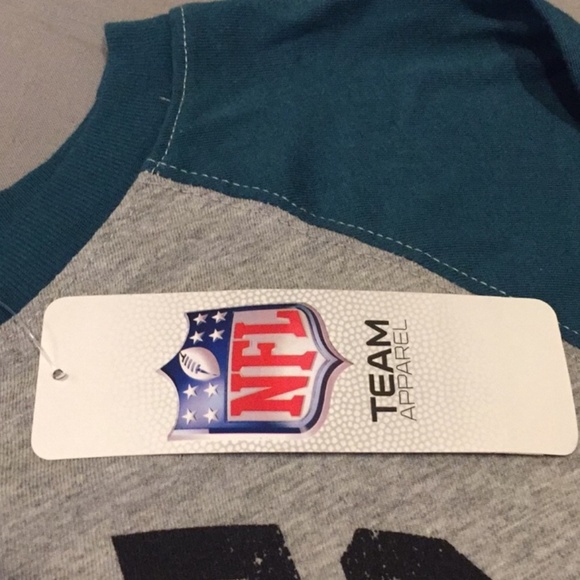 NFL Team- Men's Official Long Sleeve Sports Tee - Picture 4 of 6